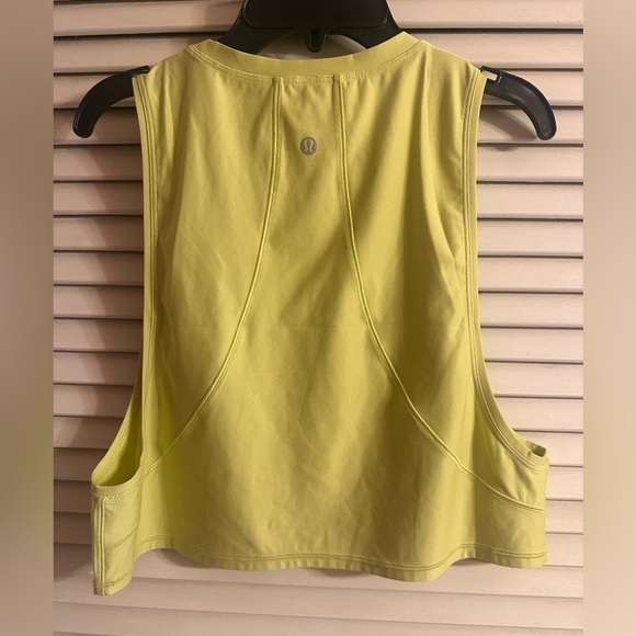 Lululemon Muscle Love Crop Tank Top *Tough Size 6 - Picture 2 of 2